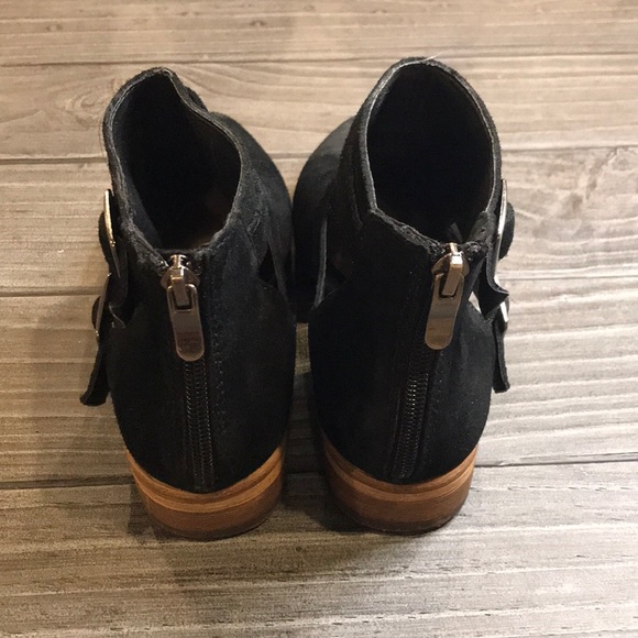 Black Distressed Pointy Toe Open Sides Booties - Picture 5 of 5